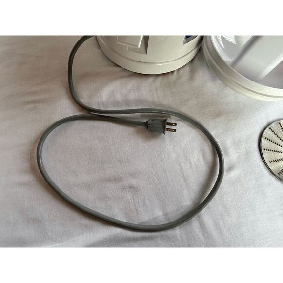 Olympic Fruit & Vegetable Juicer Model NO. 1000, USA Made, Tested, Clean - Picture 7 of 16